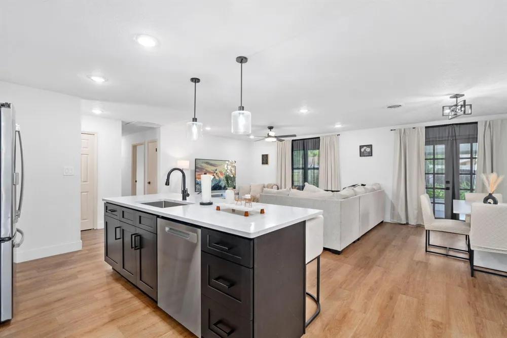 955 Tomes Court Orlando, FL 32825