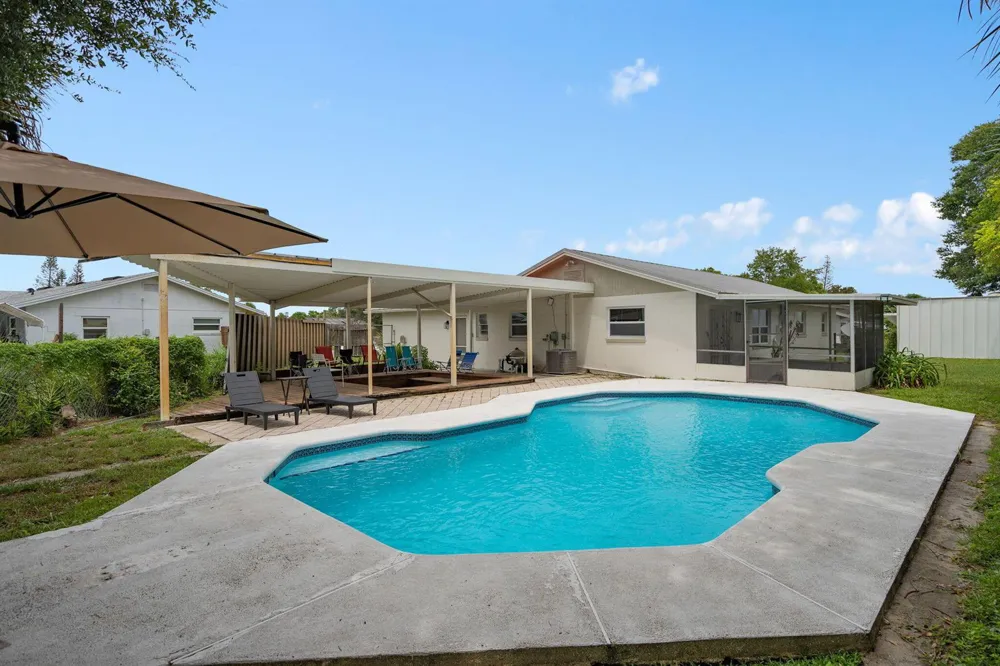 955 Tomes Court Orlando, FL 32825