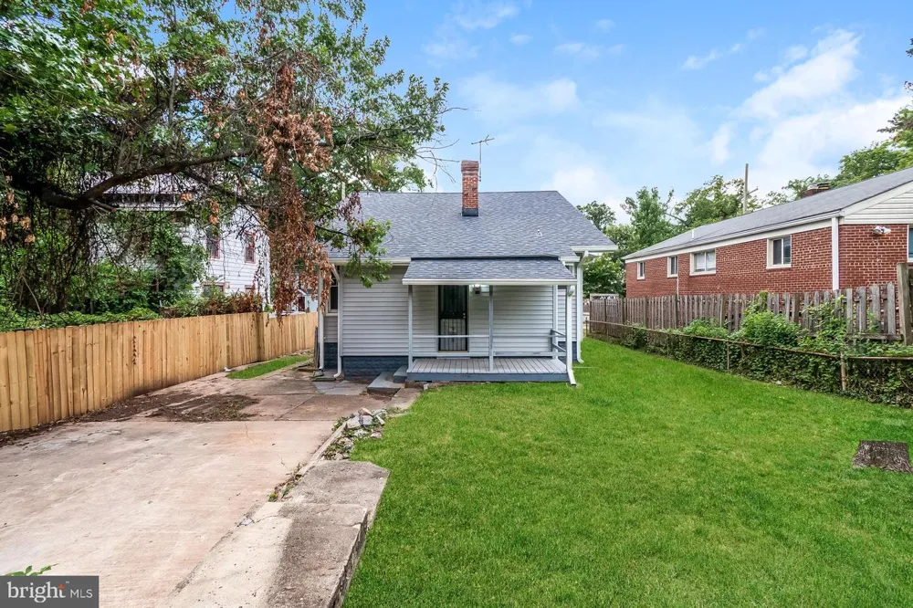 2838 MYRTLE AVENUE NE Washington, DC 20018