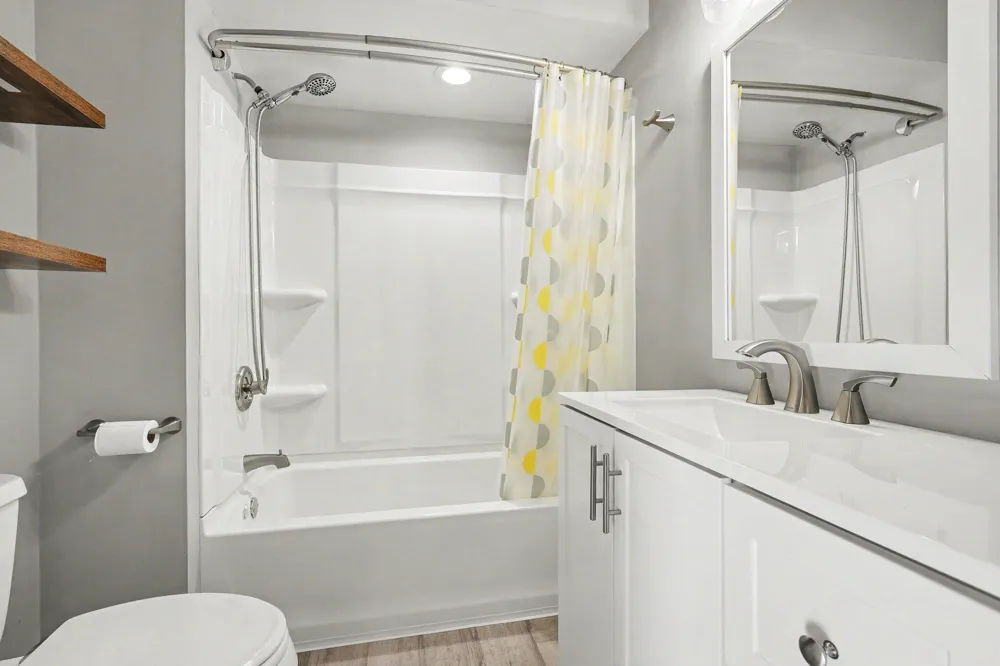 4372 Hunsberger Avenue NE Grand Rapids, MI 49525