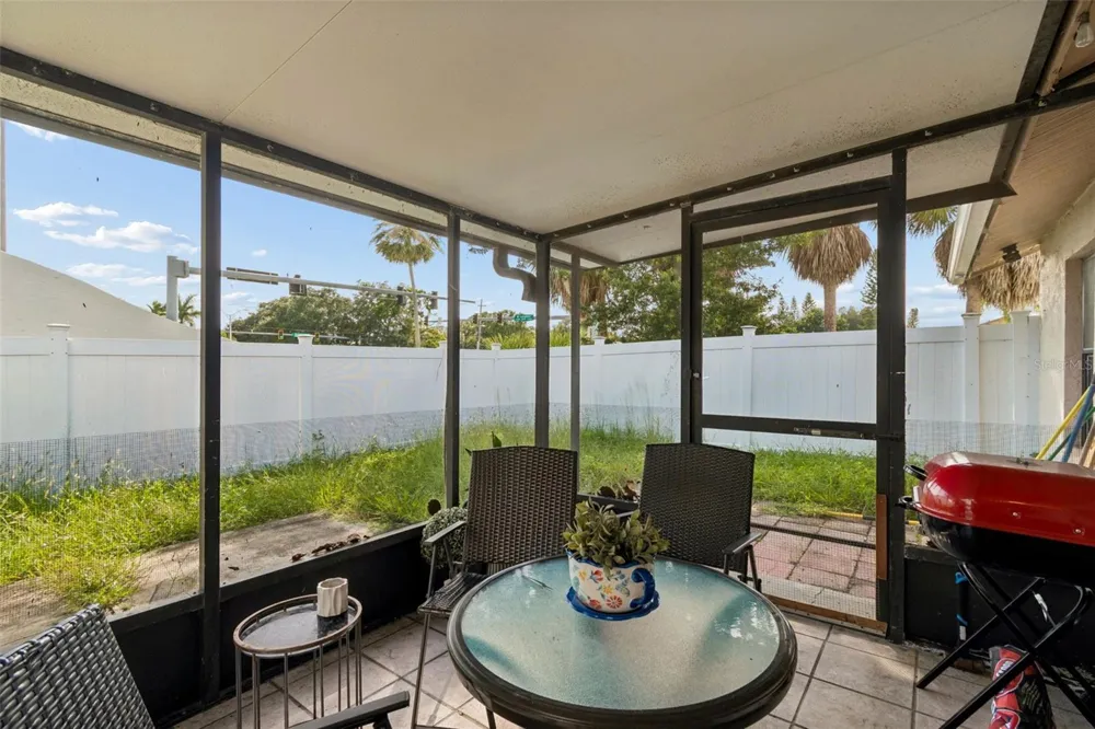 10326 OUT ISLAND DRIVE Tampa, FL 33615