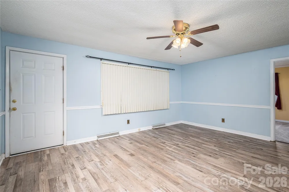 614 W Westview Street Gastonia, NC 28052