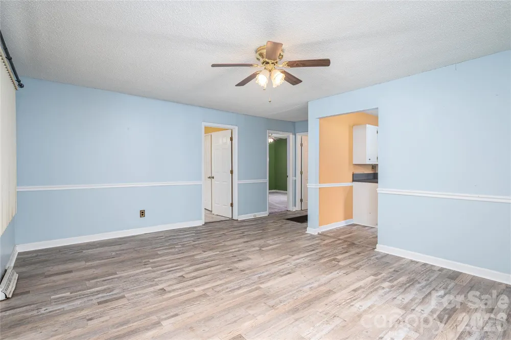 614 W Westview Street Gastonia, NC 28052