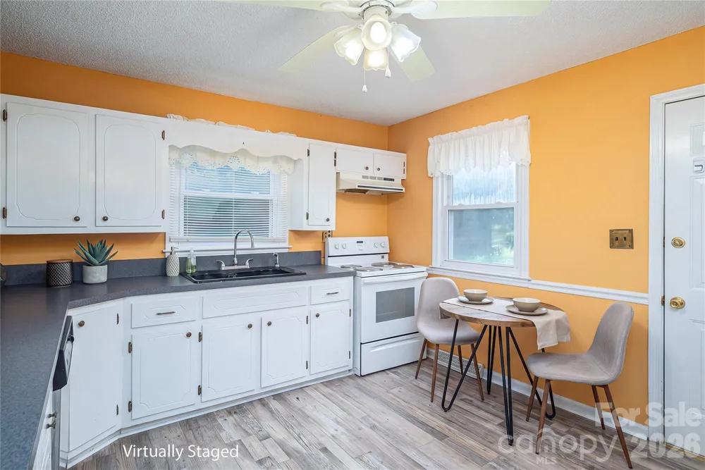 614 W Westview Street Gastonia, NC 28052
