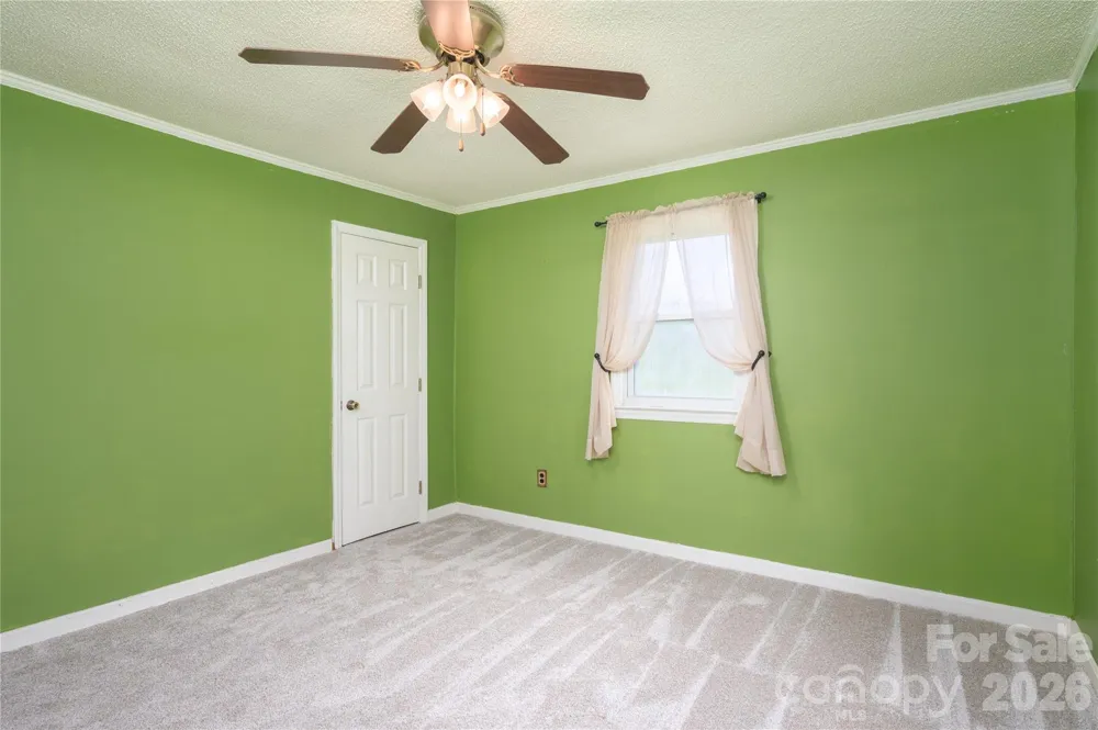 614 W Westview Street Gastonia, NC 28052