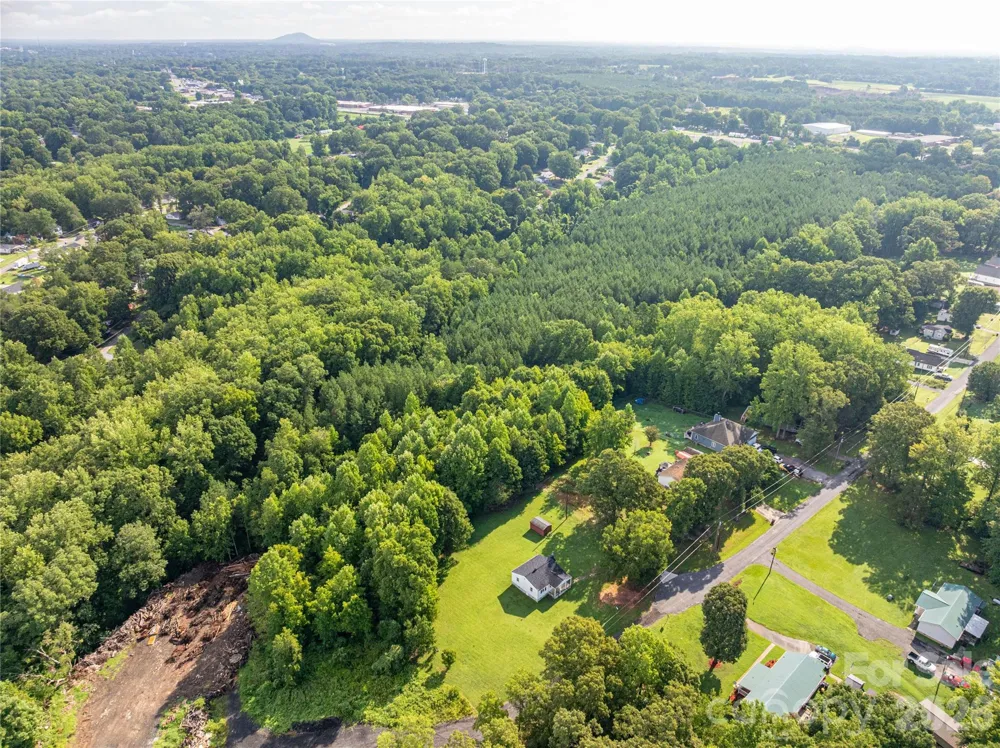 614 W Westview Street Gastonia, NC 28052