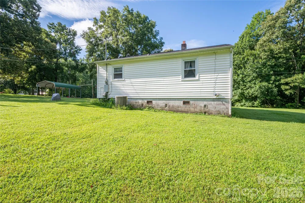 614 W Westview Street Gastonia, NC 28052