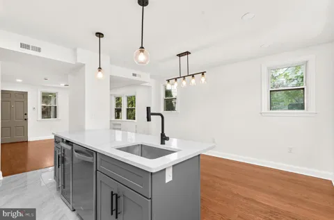 208 BURKE AVENUE