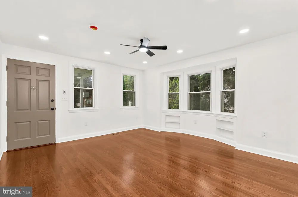 208 BURKE AVENUE Baltimore, MD 21286