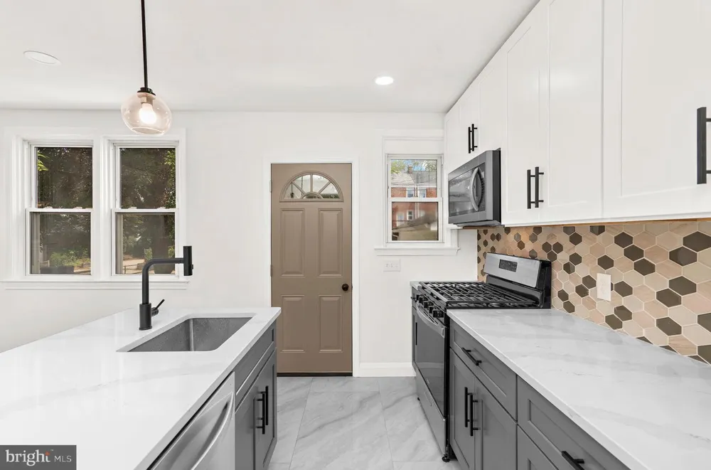 208 BURKE AVENUE Baltimore, MD 21286