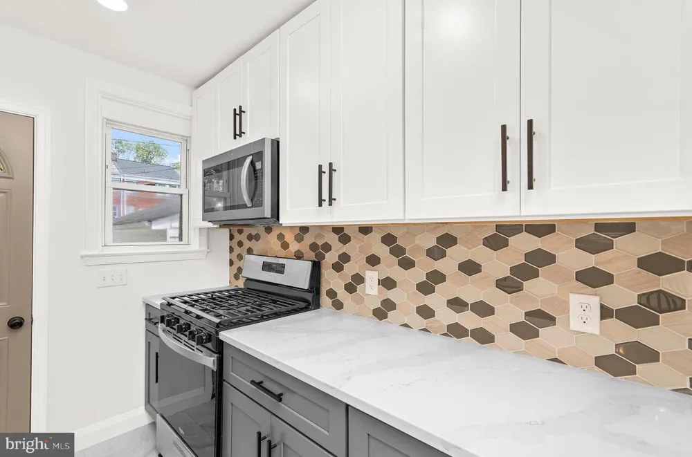 208 BURKE AVENUE Baltimore, MD 21286