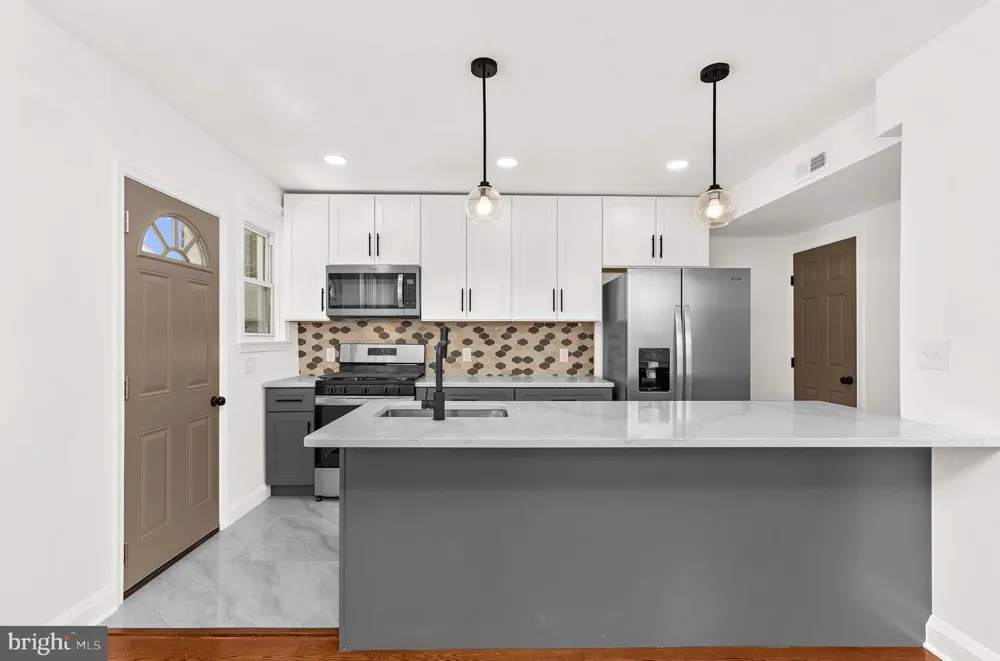 208 BURKE AVENUE Baltimore, MD 21286