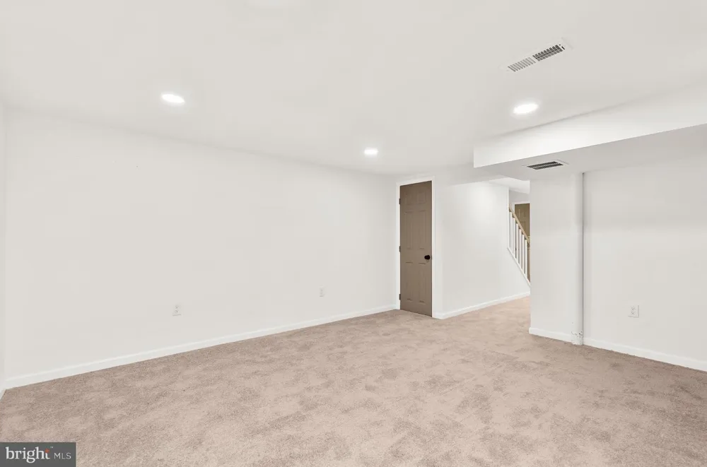 208 BURKE AVENUE Baltimore, MD 21286