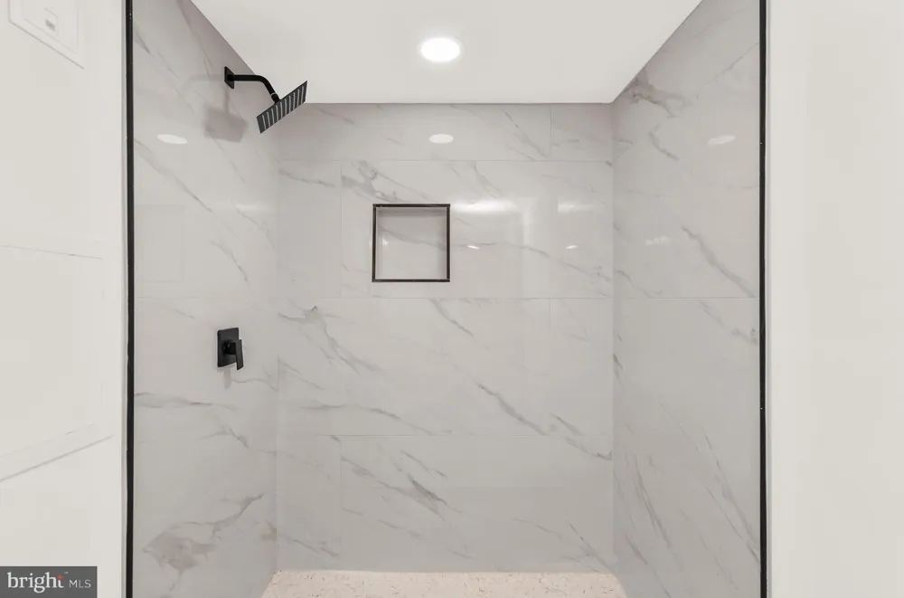 208 BURKE AVENUE Baltimore, MD 21286