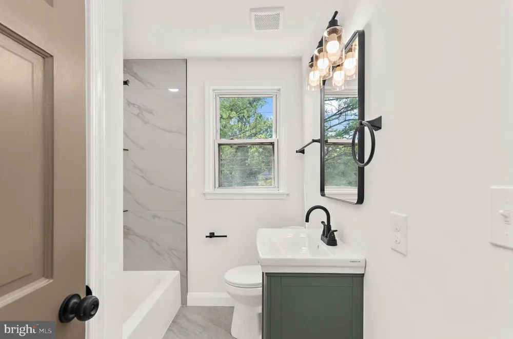 208 BURKE AVENUE Baltimore, MD 21286