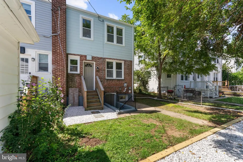 208 BURKE AVENUE Baltimore, MD 21286