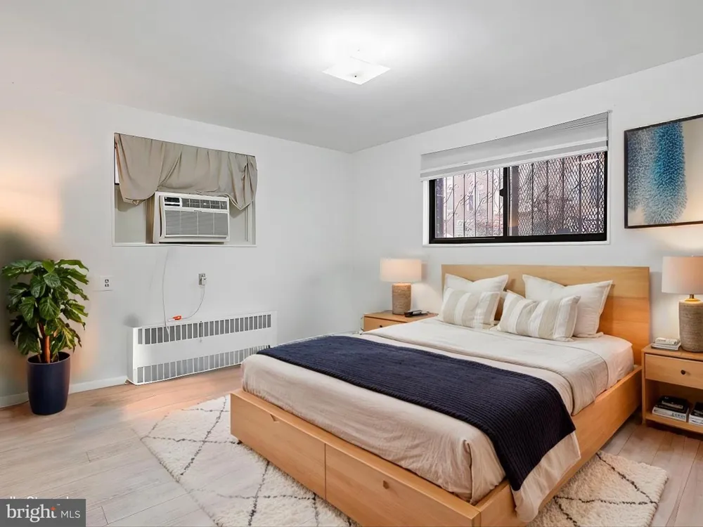1581 COLONIAL TERRACE #201-X Arlington, VA 22209