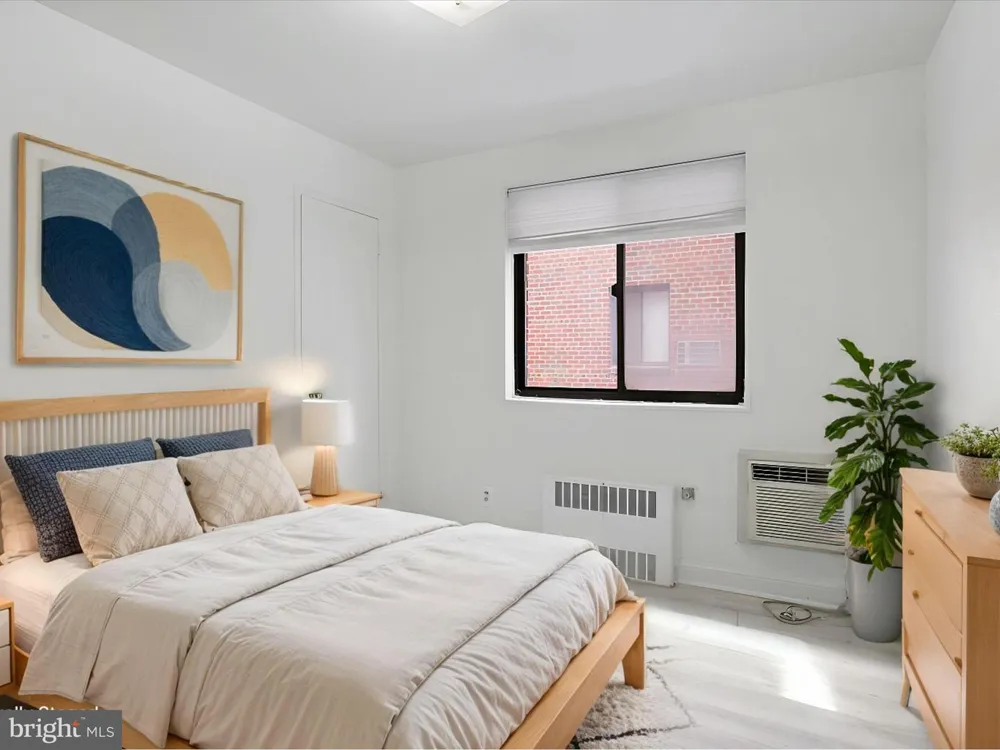 1581 COLONIAL TERRACE #201-X Arlington, VA 22209