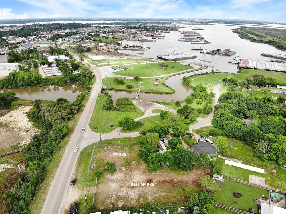 16534 Market Street Channelview, TX 77530