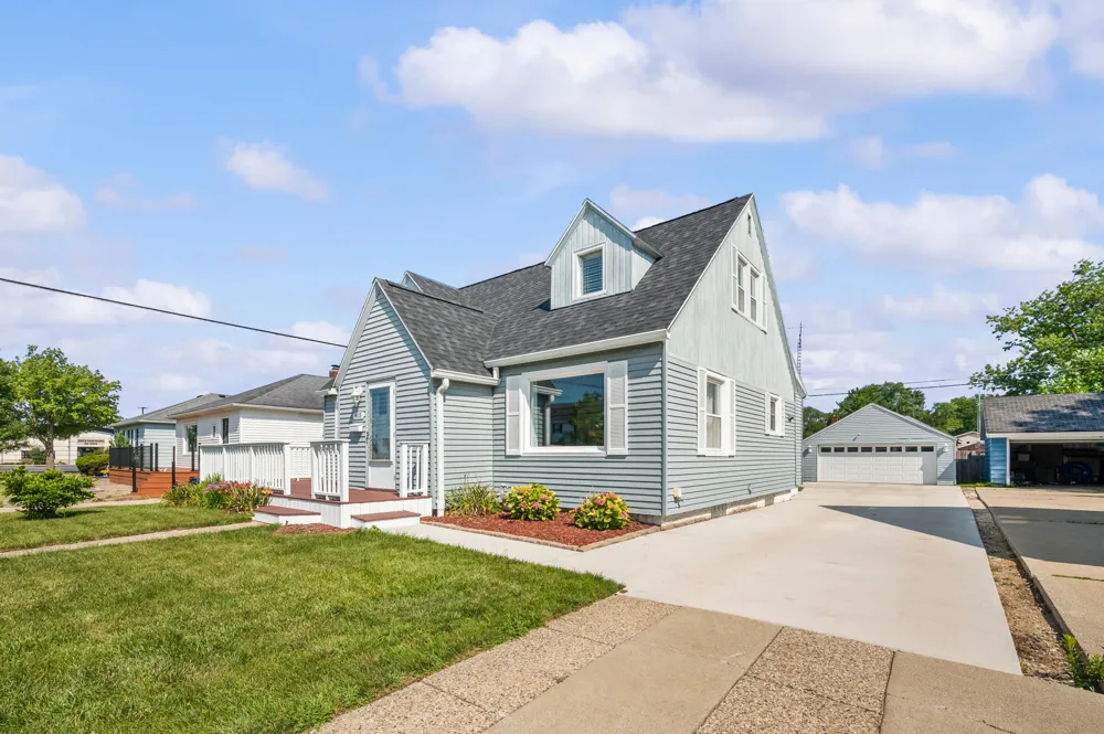 905 Napier Avenue St. Joseph, MI 49085