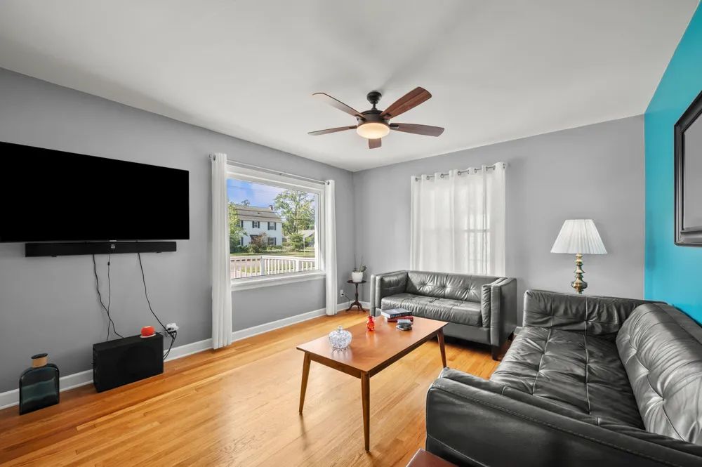 905 Napier Avenue St. Joseph, MI 49085