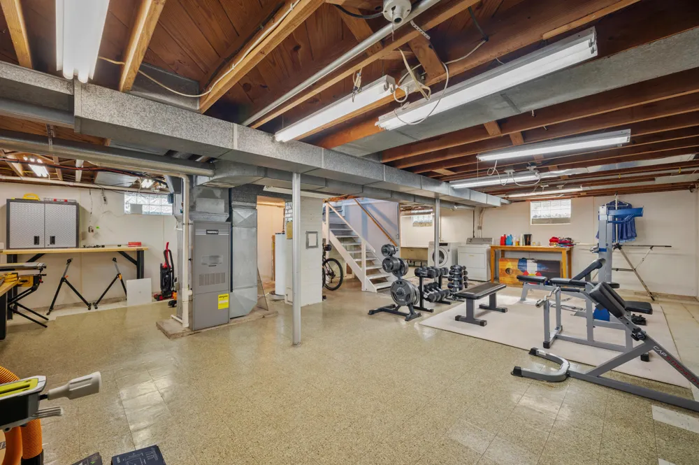 905 Napier Avenue St. Joseph, MI 49085