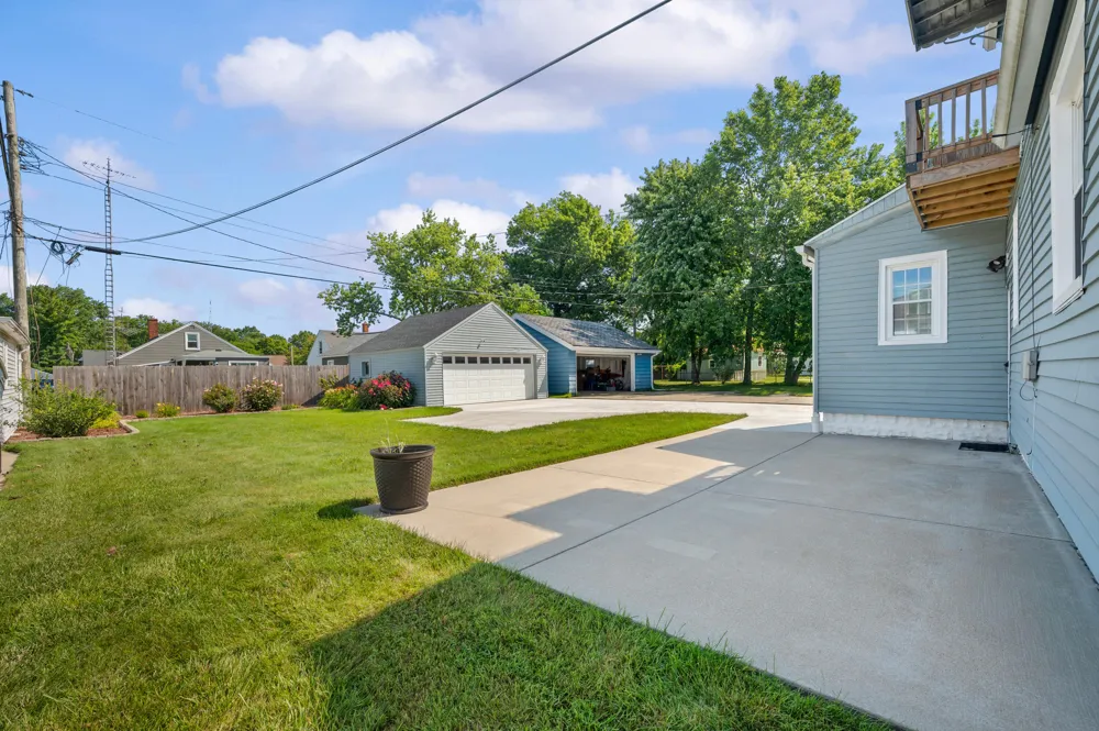 905 Napier Avenue St. Joseph, MI 49085