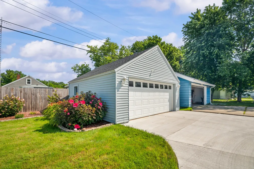 905 Napier Avenue St. Joseph, MI 49085