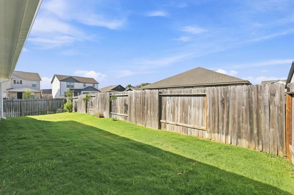 6001 Toby Bend Bryan, TX 77807