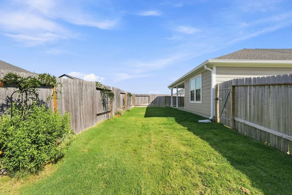 6001 Toby Bend Bryan, TX 77807