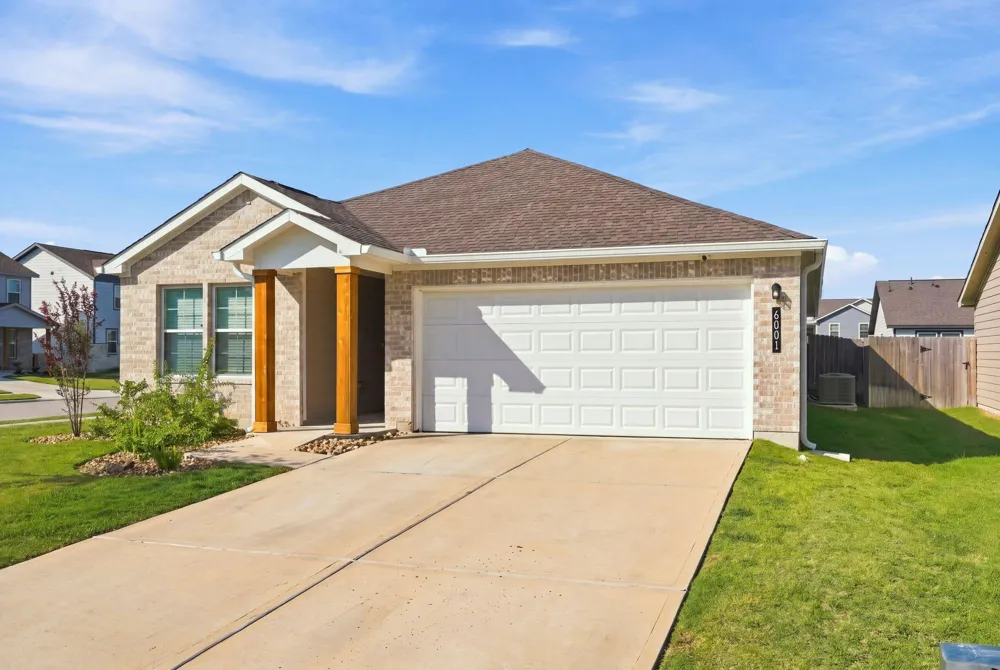 6001 Toby Bend Bryan, TX 77807