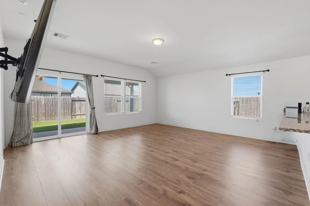 6001 Toby Bend Bryan, TX 77807