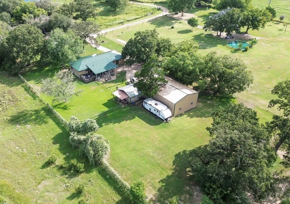 134 Private Road 1006 Hallettsville, TX 77964