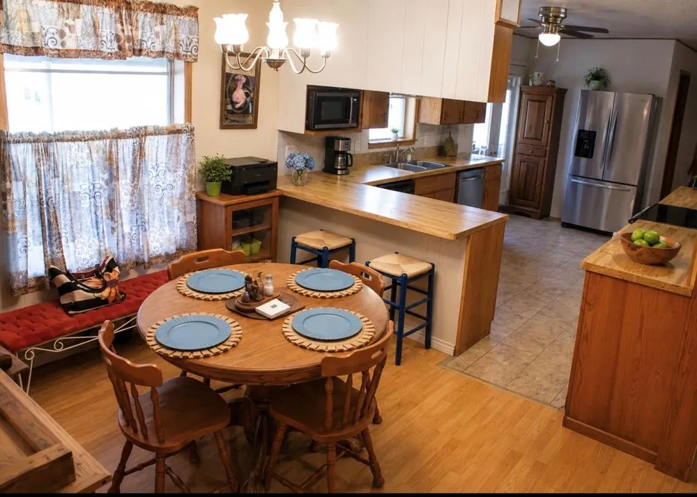 134 Private Road 1006 Hallettsville, TX 77964