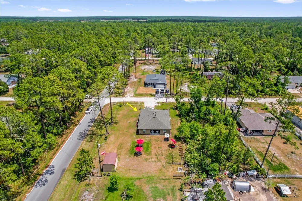 1898 9TH AVENUE Deland, FL 32724