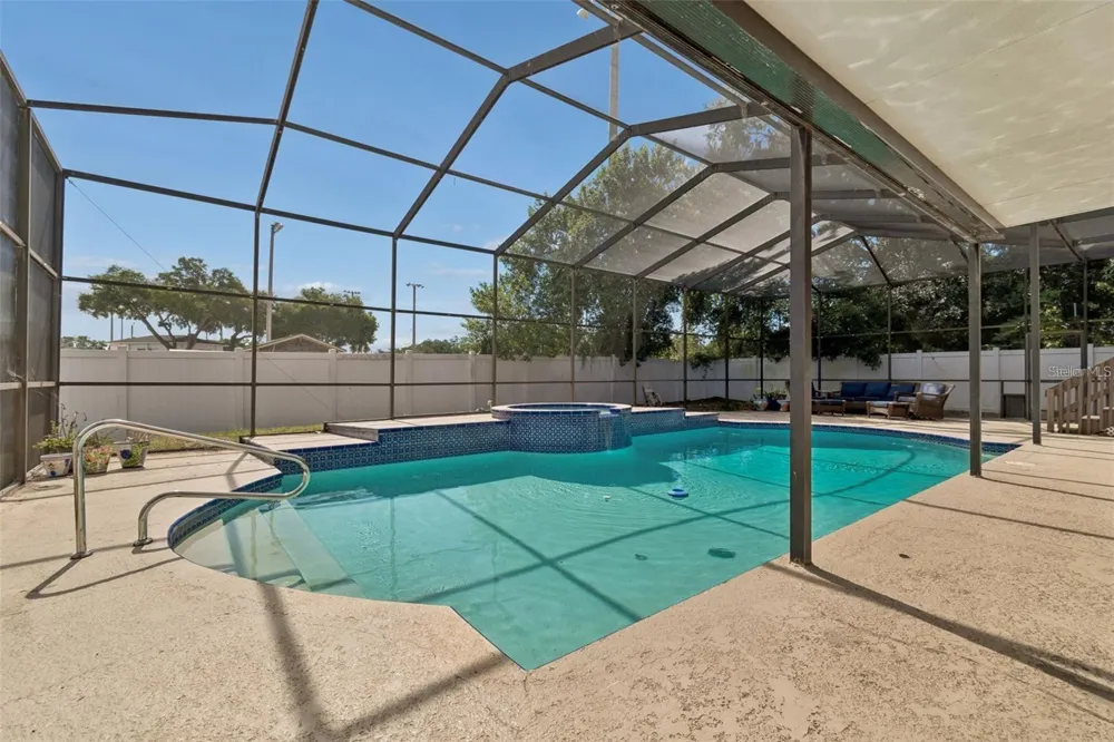 2620 GIANT PLACE Seffner, FL 33584