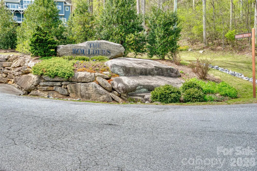 R5 Curtain Bluff Hendersonville, NC 28791