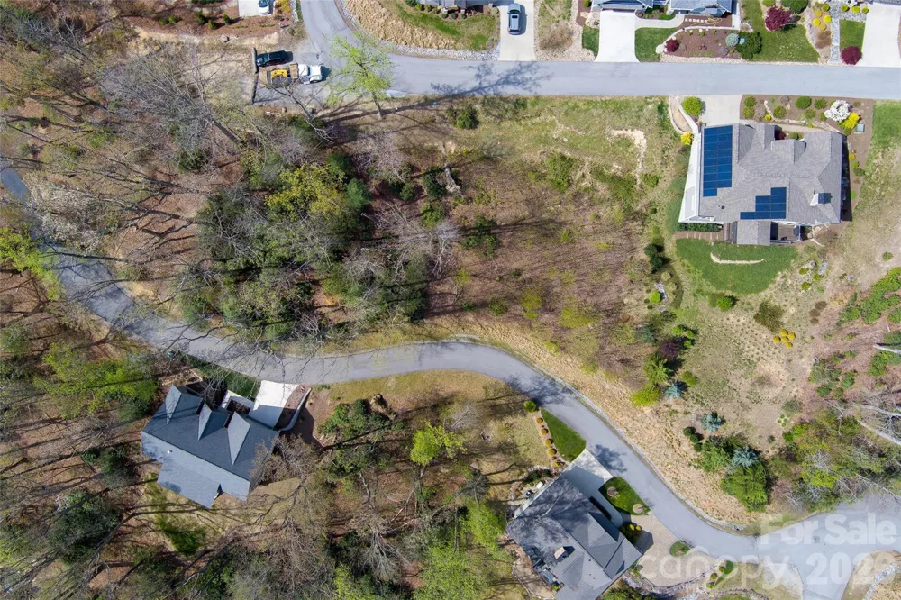 R5 Curtain Bluff Hendersonville, NC 28791