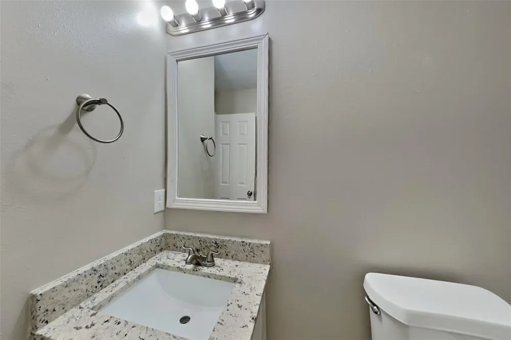 21884 Whispering Forest Drive Kingwood, TX 77339