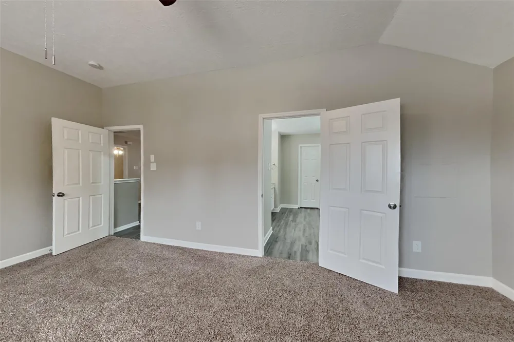 21884 Whispering Forest Drive Kingwood, TX 77339
