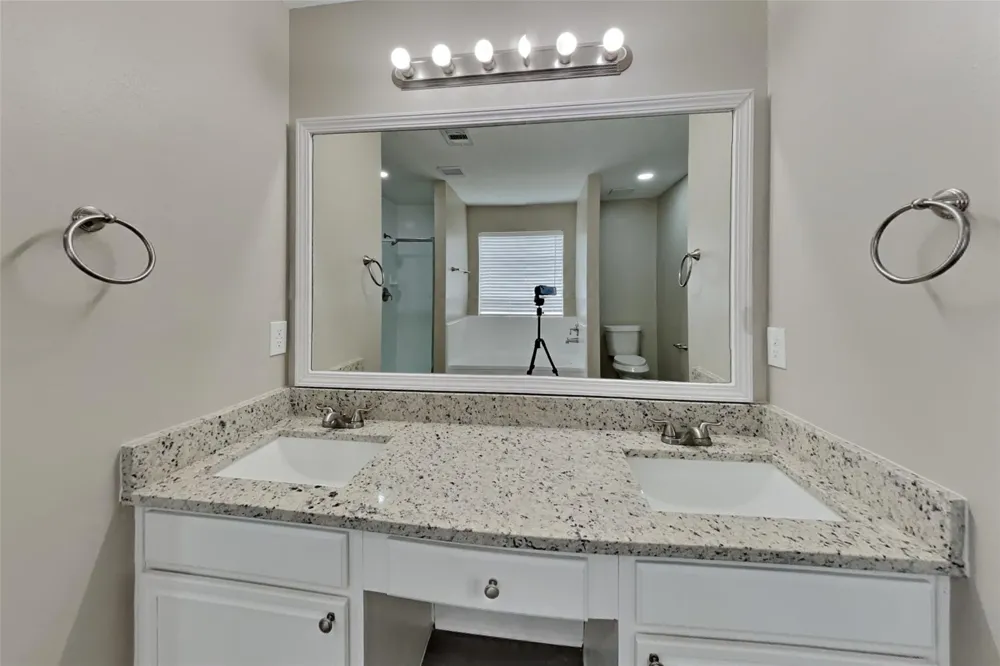 21884 Whispering Forest Drive Kingwood, TX 77339