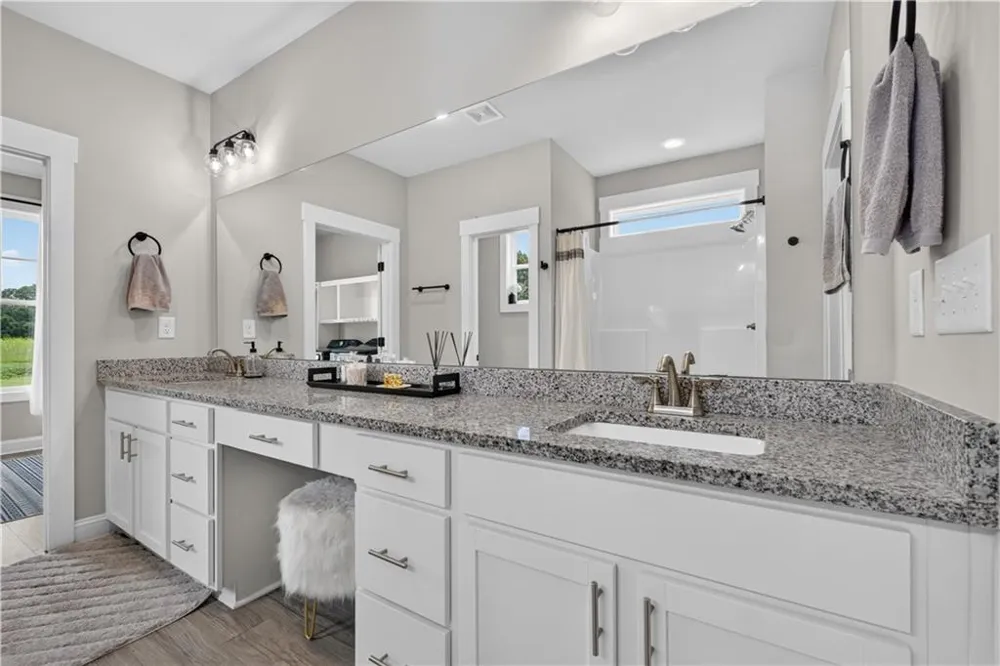 1924 Lou Gurley Road Bowersville, GA 30516