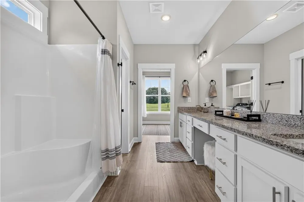 1924 Lou Gurley Road Bowersville, GA 30516