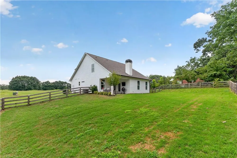 1924 Lou Gurley Road Bowersville, GA 30516