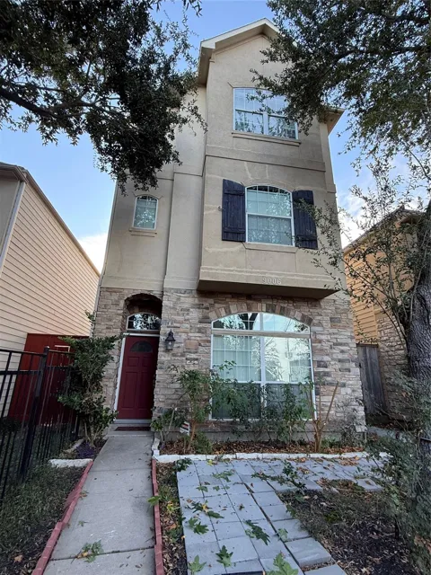 9006 Lakes At 610 Drive