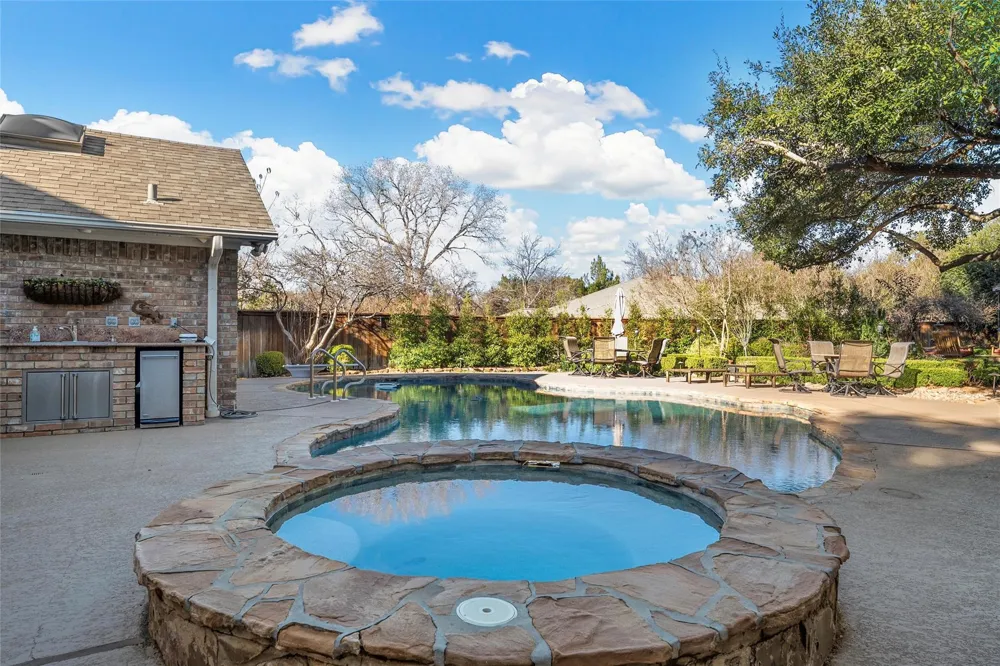 3740 Chimney Ridge Drive Waco, TX 76708