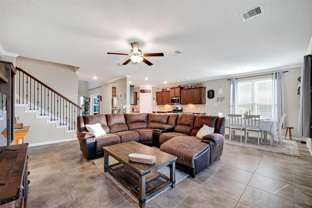3219 Charles Place Mont Belvieu, TX 77523