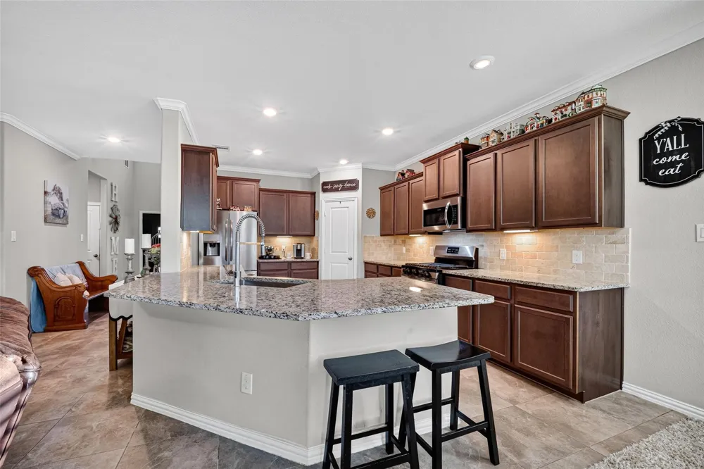 3219 Charles Place Mont Belvieu, TX 77523