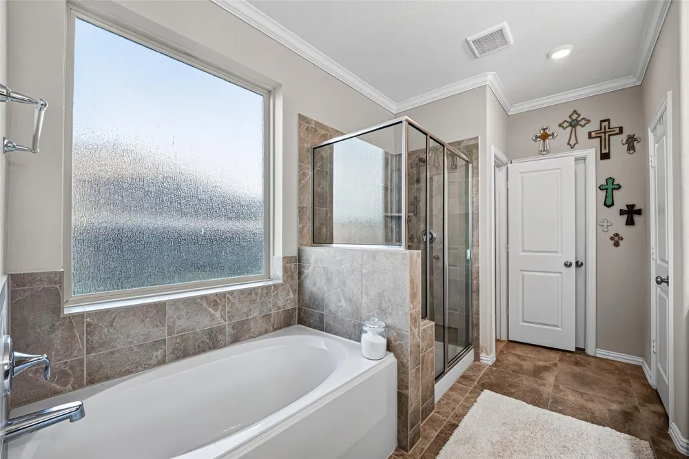 3219 Charles Place Mont Belvieu, TX 77523