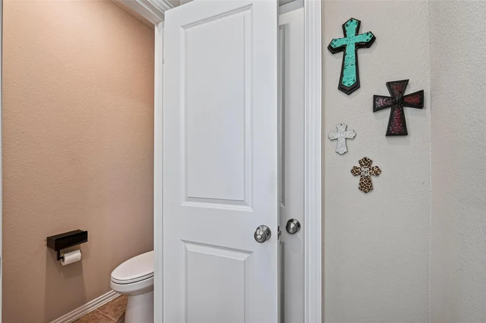 3219 Charles Place Mont Belvieu, TX 77523